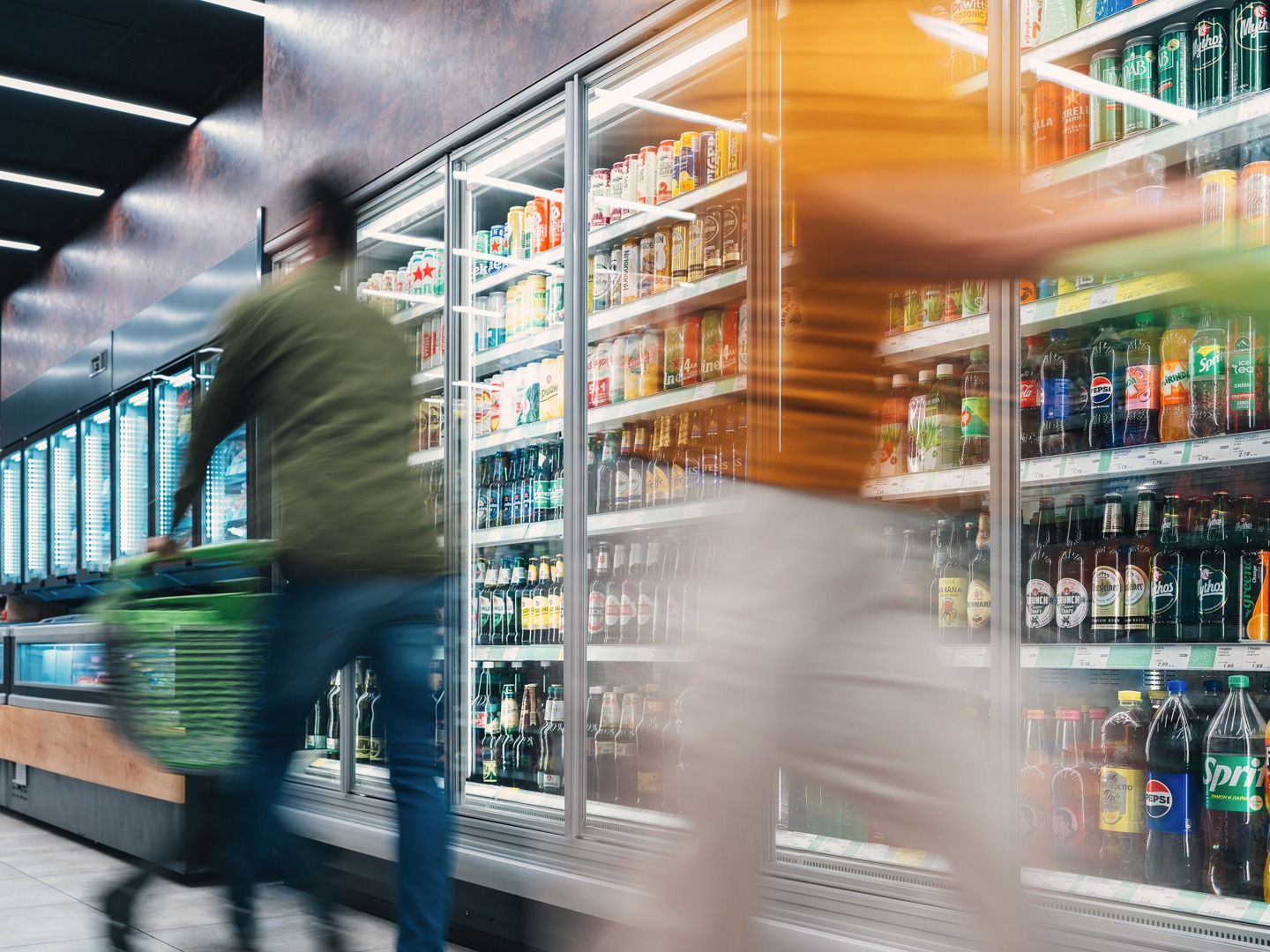 Supermarket refrigeration cases
